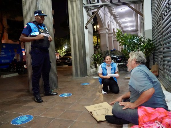 Los beneficiarios de DASE reciben cinco comidas diarias, atención médica, apoyo psicológico, talleres ocupacionales .