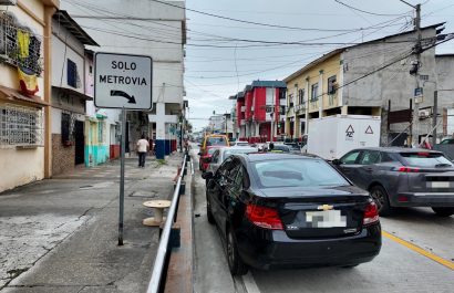 Las multas por invadir carriles de la Troncal 4 de Metrovía pueden alcanzar hasta $115, según antecedentes de 2024.