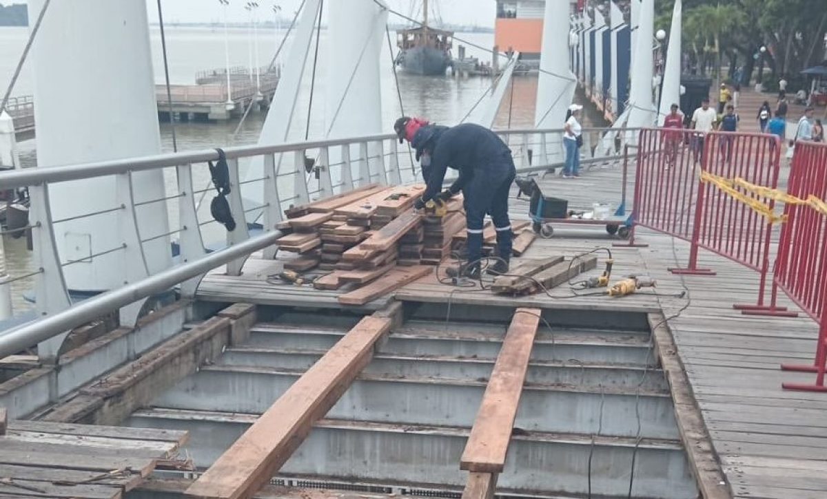 Los trabajos de renovación en el Malecón 2000 no solo buscan mejorar la infraestructura, sino también generar empleo y fomentar la participación comunitaria.