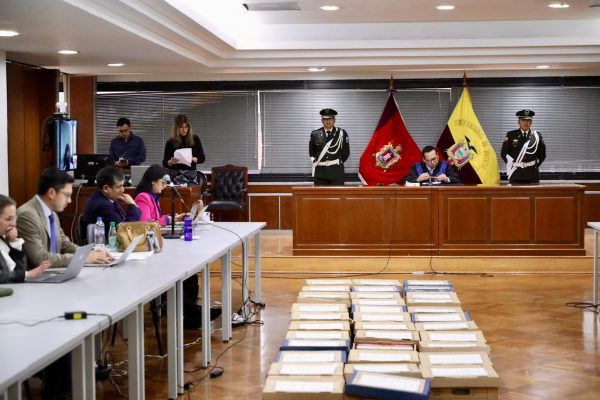 El juez de la Corte Nacional de Justicia (CNJ), Fernando Cantos, dictó auto de llamamiento a juicio contra Wilman Terán, expresidente del Consejo de la Judicatura, y Anabel Torres, exjueza de Santo Domingo de los Tsáchilas, por el delito de asociación ilícita