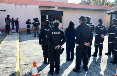 La Fiicalía dicta prisión preventiva para siete de ocho detenidos que vendían armas a bandas delincuenciales.