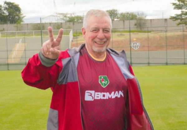 El técnico paraguayo Ever Hugo Almeida le habría comunicado a la directiva que deja el cargo de técnico de Mushuc Runa.