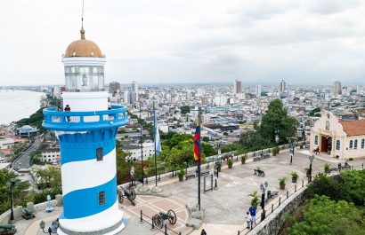 Las Peñas será punto clave en las fiestas julianas con eventos culturales y mejoras urbanas coordinadas por el Municipio de Guayaquil.
