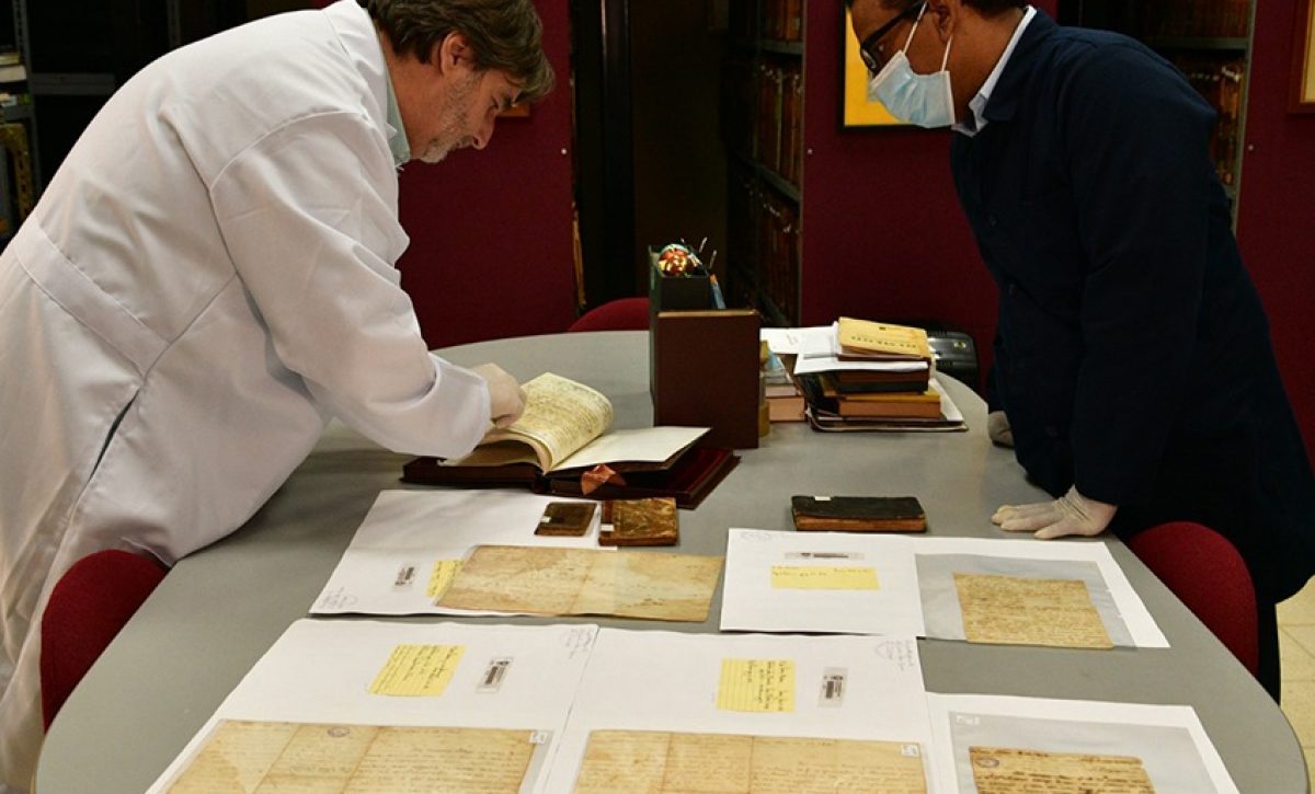 Un manuscrito original de José Joaquín de Olmedo, sobre “La victoria de Junín”, fue descubierto en la Biblioteca Municipal de Guayaquil.