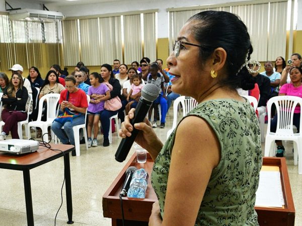 La Dirección de Inclusión Social del Municipio de Guayaquil organizó una charla sobre el cuidado de la salud visual en el Centro Municipal de Apoyo para Personas con Discapacidad Visual.