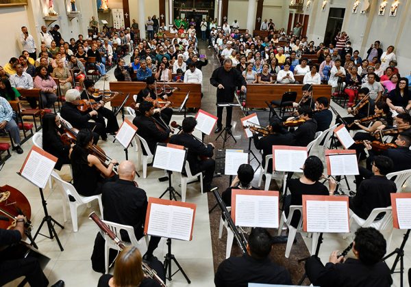 La parroquia Jesús Obrero fue sede de un concierto gratuito de música académica, de la Orquesta Filarmónica de Guayaquil.
