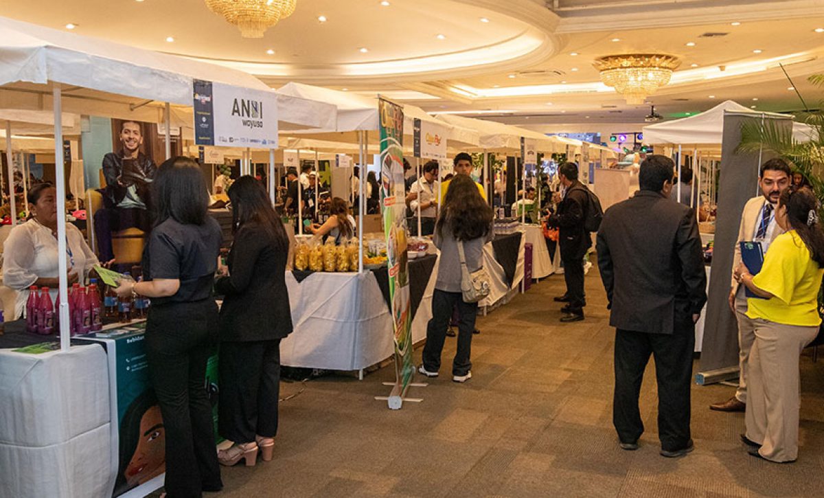 La Dirección de Turismo de Guayaquil presentó su campaña “Guayaquil Atrae” durante la Feria Multicomer 2025,
