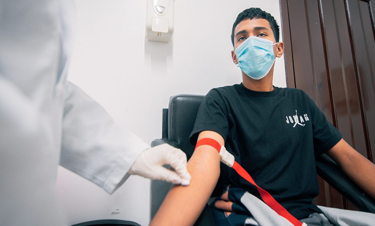 En Guayaquil ofrece exámenes médicos gratuitos, beneficiando a miles de familias y garantizando diagnóstico oportuno.