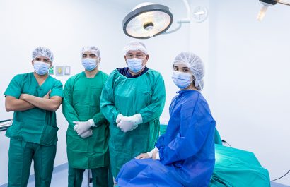Más de 160 personas de escasos recursos han recibido cirugías gratuitas en Guayaquil durante 2025.