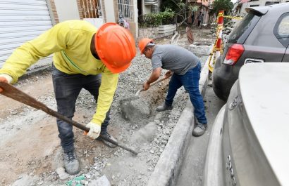 Municipio de Guayaquil mejora infraestructura vial y servicios básicos en tres sectores de Martha de Roldós