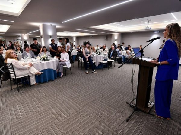 La Dirección de Turismo y Eventos Especiales del Municipio de Guayaquil organizó el primer encuentro con 20 nuevos embajadores.