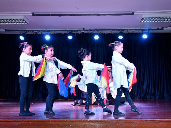 La Dirección de Patrimonio Cultural del Municipio de Guayaquil clausuró los cursos vacacionales que beneficiaron a 80 participantes.
