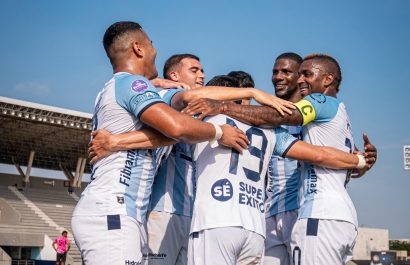 Guayaquil City goleó 3-0 a Imbabura y escaló al tercer puesto en la Serie B