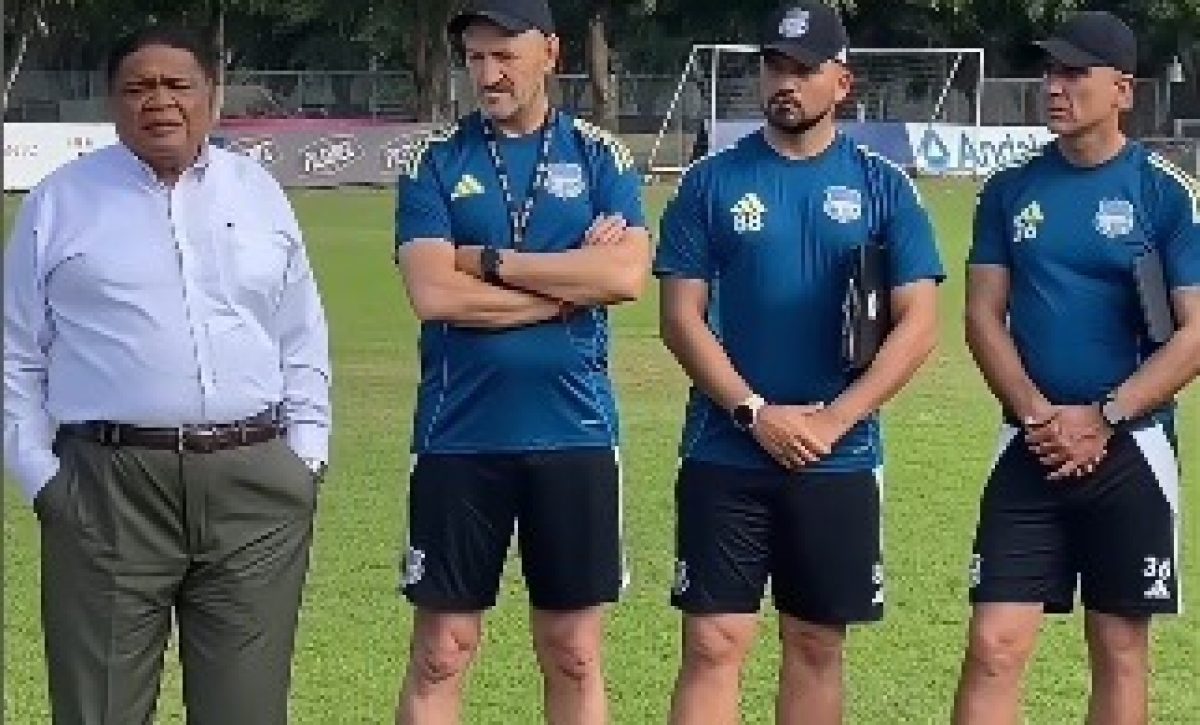 Guillermo Duró asume como nuevo entrenador de Emelec para la LigaPro 2025