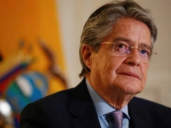Guillermo Lasso notifica a Andersson Boscán en Canadá por demanda legal