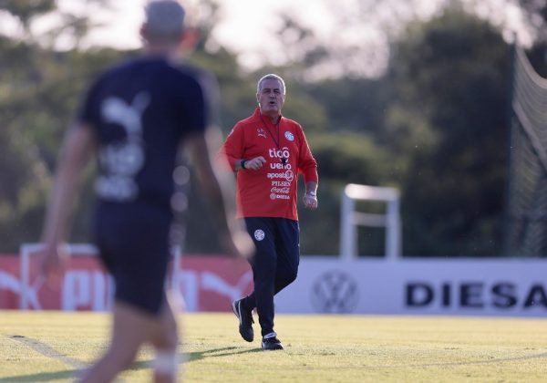Gustavo Alfaro, entrenador de la selección de Paraguay.