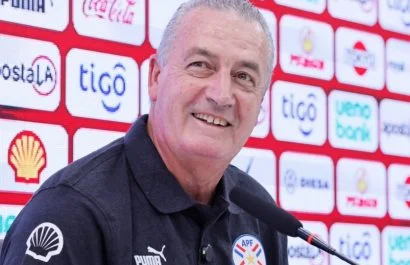 Gustavo Alfaro director técnico de la selección de fútbol de Paraguay. FOTO: Selección de Paraguay