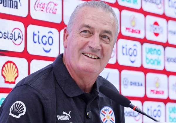 Gustavo Alfaro director técnico de la selección de fútbol de Paraguay. FOTO: Selección de Paraguay