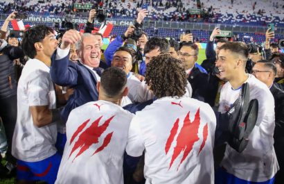 Gustavo Alfaro el técnico que reconstruyó a Ecuador y Paraguay para los Mundiales