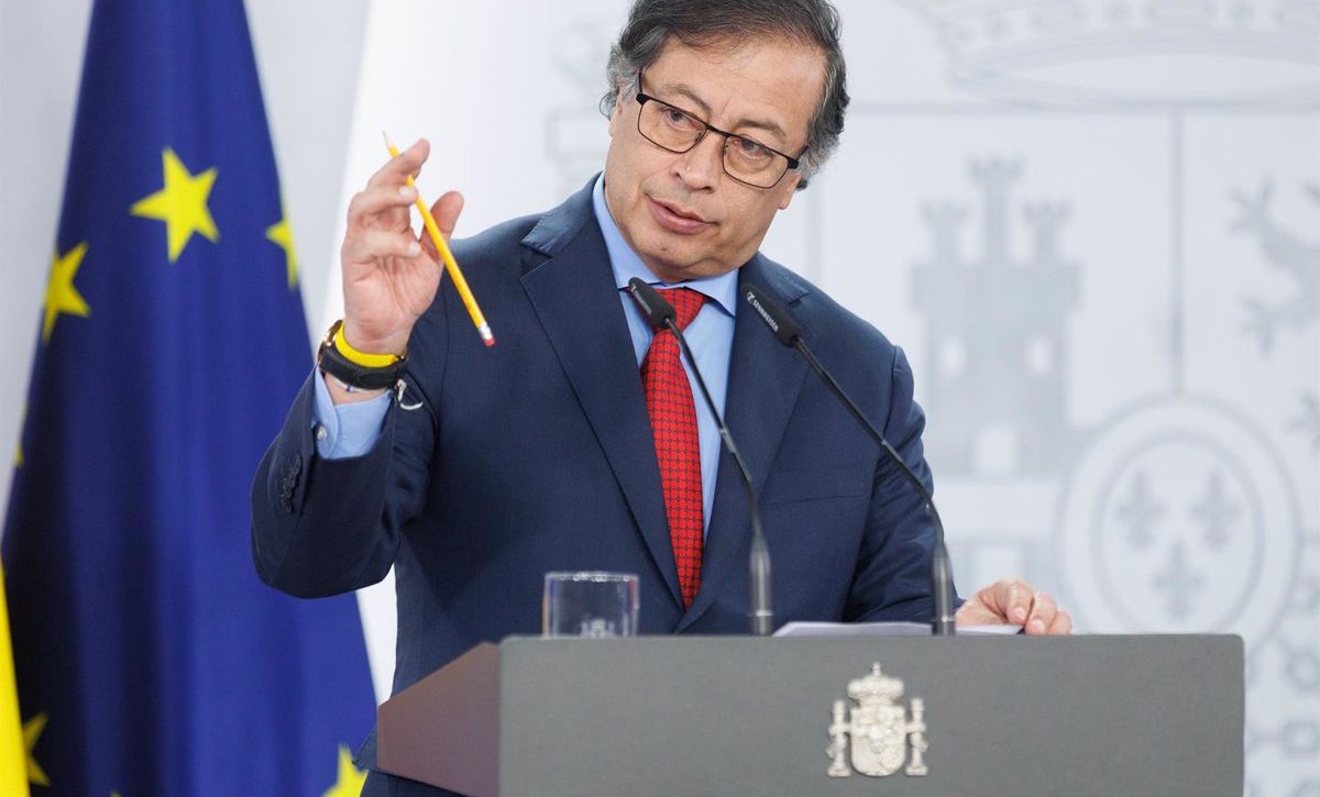 Gustavo Petro defiende consulta popular sobre reforma laboral ante críticas de oposición