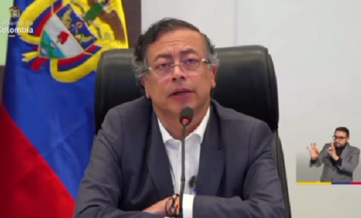 Gustavo Petro ordena proteger al adolescente que disparó a Miguel Uribe Turbay Es un niño