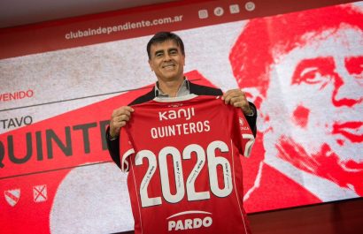 Gustavo Quinteros asume como DT de Independiente hasta el 2026.