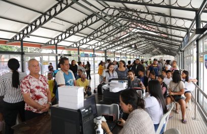 Quienes ganen menos de $650, trabajadores autónomos, desempleados, estudiantes de universidades públicas o becados, pagan $0.30 en la Metrovía.