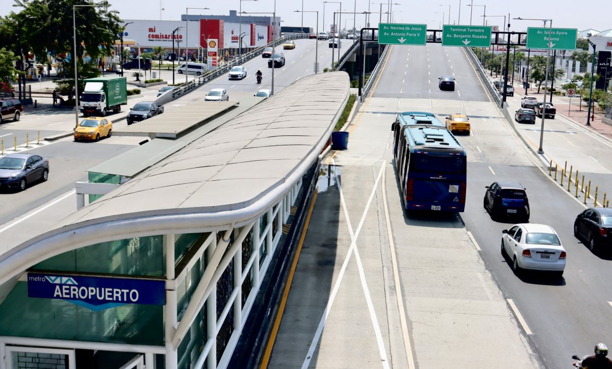 El sistema Metrovía moviliza a 200,000 pasajeros diarios en sus cuatro troncales.
