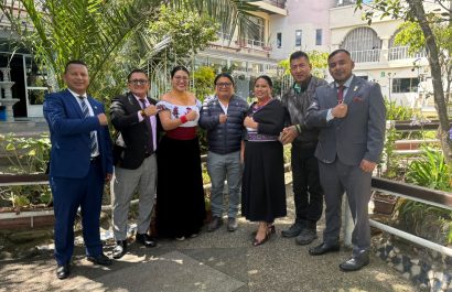 Los asambleístas expulsados pertenecen a la bancada de Pachakutik en la Asamblea Nacional y han respaldado iniciativas del Gobierno de ADN en sesiones legislativas recientes.