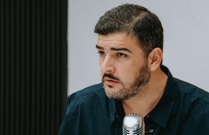 La controversia por la obra de Los Ceibos comenzó el 10 de julio de 2025, cuando el MAATE notificó irregularidades en el registro ambiental del proyecto.