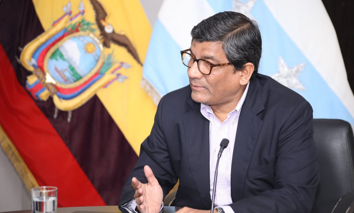 Ecuador negocia contrarreloj para revertir alza de aranceles en Estados Unidos