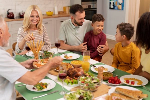 Hábitos alimenticios saludables en la infancia:Estrategias basadas en estudios latinoamericanos