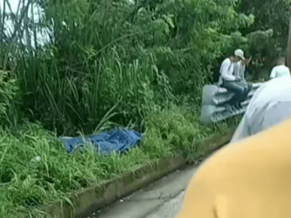 Hallan cadáver con signos de tortura en la vía Santo Domingo - El Carmen