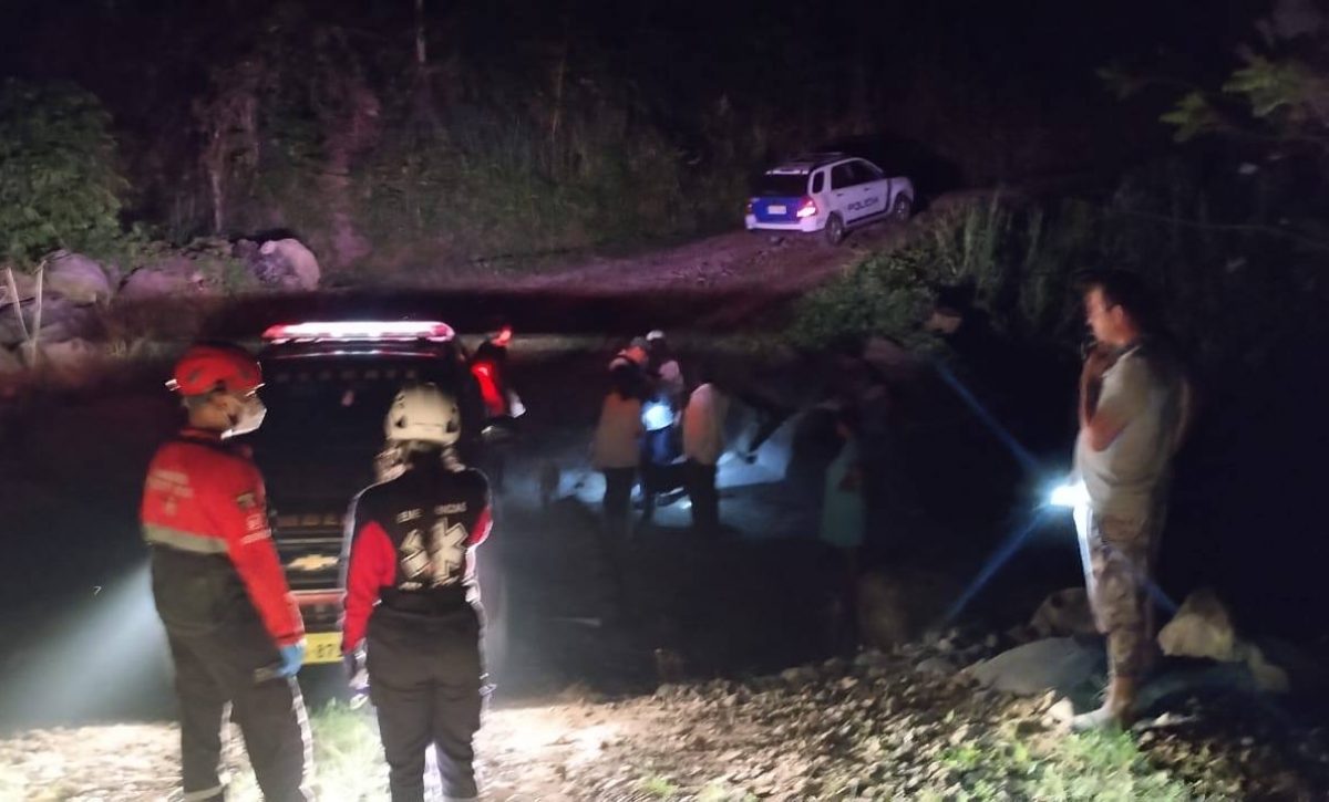 Hallan sin vida a joven tras ataque con arma blanca en río de Puerto Quito
