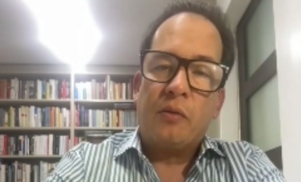 Henry Cucalón cuestionó la consulta popular impulsada por el Presidente que permitiría enjuiciar a jueces de la Corte Constitucional