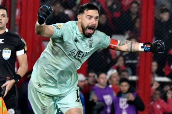 Hernán Galíndez se convierte en héroe de Huracán al atajar un penal decisivo, su equipo va a la final. (Captura de pantalla).
