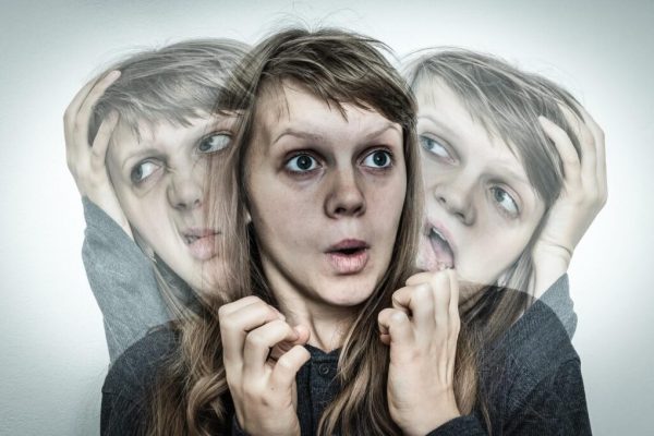 Hijos de personas con esquizofrenia o trastorno bipolar tienen mayor riesgo de desarrollar trastornos mentales