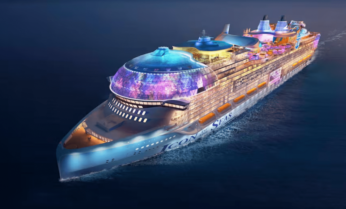 Hombre apuñala a su pareja y salta por la borda del crucero más grande del mundo