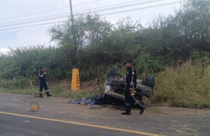 Hombre muere tras volcamiento en la vía Manta–Rocafuerte, a cinco kilómetros de Jaramijó