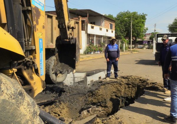 Van once socavones en seis sectores de Portoviejo