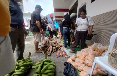 La venta de productos en el Festival de la Cosecha 2025