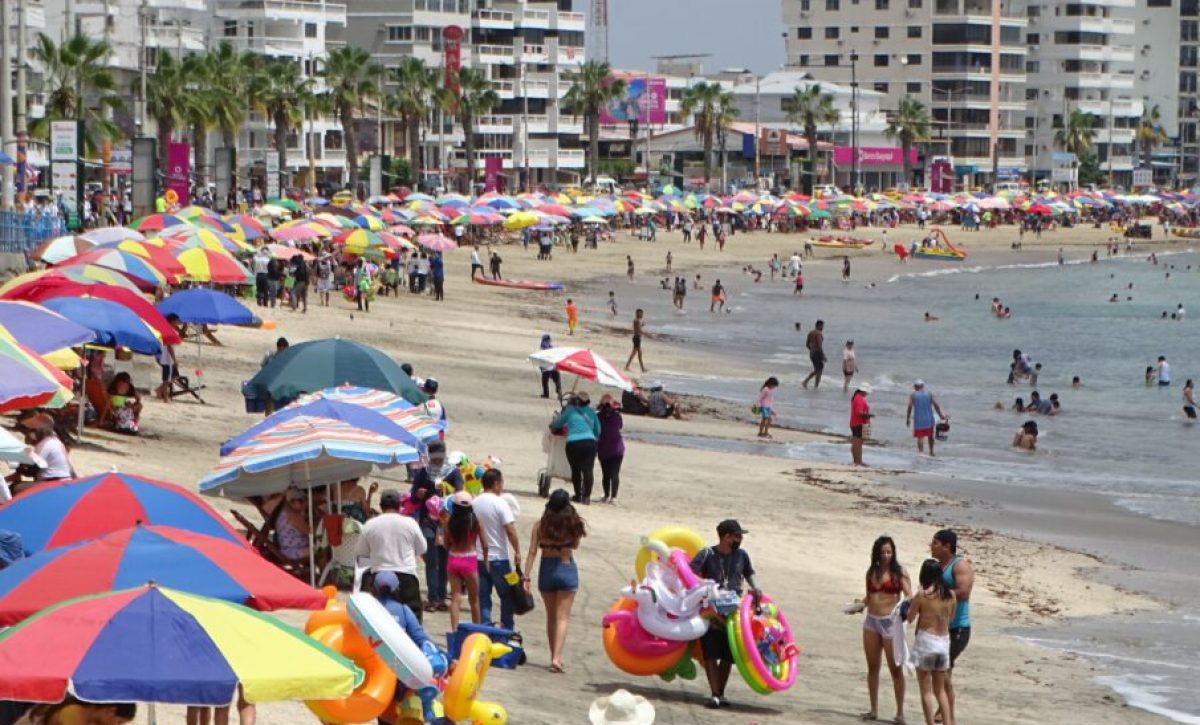 IVA se mantiene en 15% durante el feriado del 10 de agosto para servicios turísticos