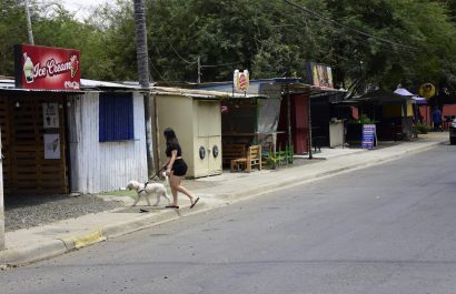 Impacto positivo La presencia de comerciantes reactiva parques olvidados en Portoviejo y Demandan Regulación Municipal
