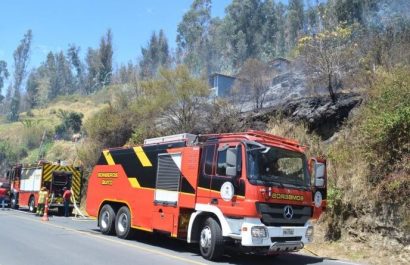 Incendio forestal en Rumiloma moviliza a entidades de emergencia