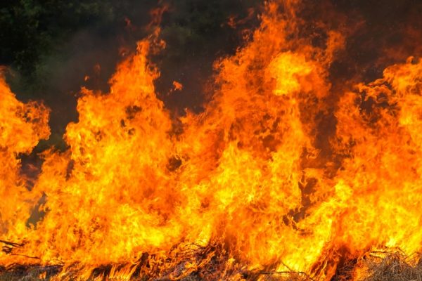 Uno o varios francotiradores dispara contra bomberos en en la localidad de Coeur d'Alene, en el estado estadounidense de Idaho. Foto de uso referencial