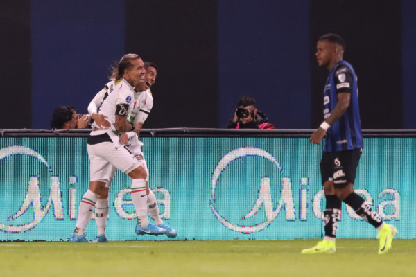 Independiente del Valle cae por 2-0 ante Once Caldas e irá a Colombia con desventaja