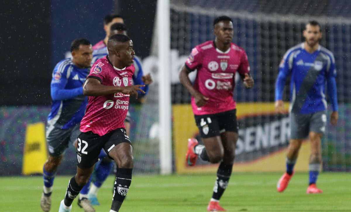 Independiente del Valle pierde con Emelec y Barcelona recupera el liderato de la LigaPro