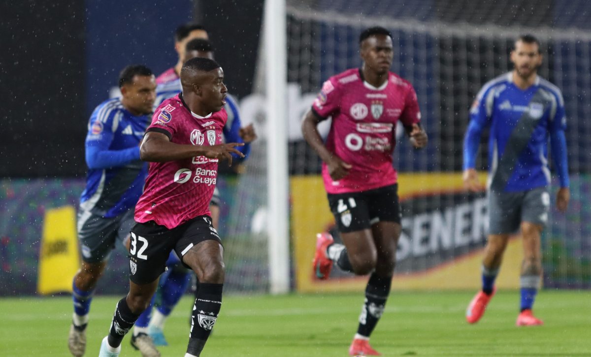 Independiente del Valle pierde con Emelec y Barcelona recupera el liderato de la LigaPro
