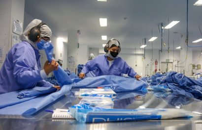 Personas trabajando