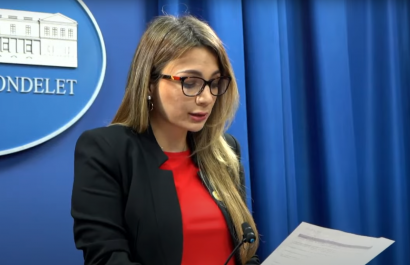 Informe respalda expulsión de reportero, afirma vocera Jaramillo tras deportación en Quito